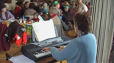 Accompanying the singing on the keyboard was Geoff's wife, Sue, musical director of the Froyle Players for many years