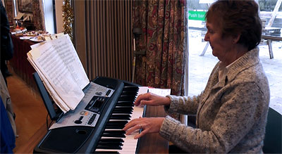 Sue Sykes played the keyboard, while husband Geoff led the singing