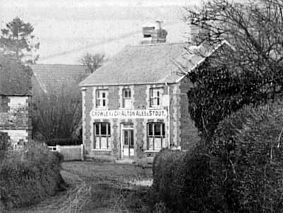 The Traveller's Rest in the early 1900s