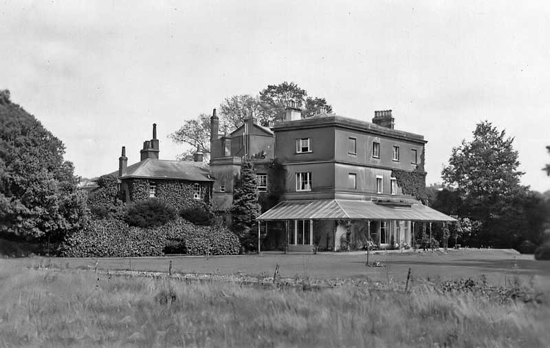 The rear of Froyle House