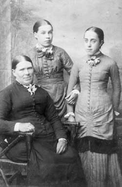 Martha Hockley and daughters
