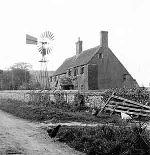 Saintbury Hill Farm in the early 1950s